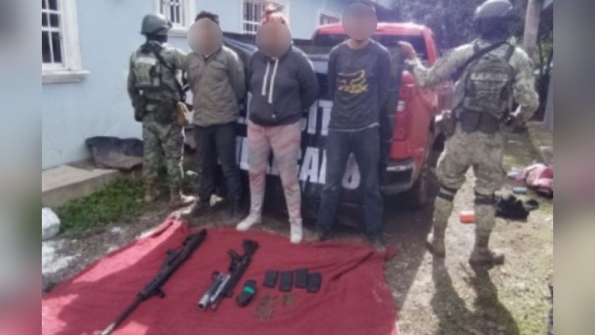 Aseguran a tres civiles con armamento y vehículo robado en Concordia