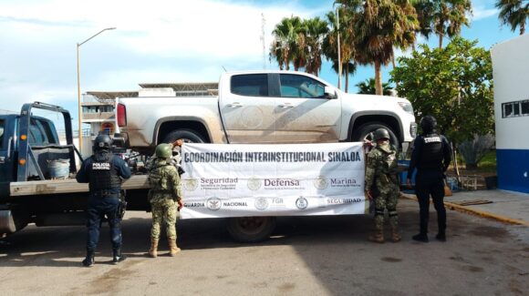 En Navolato, recuperan una camioneta con reporte de robo