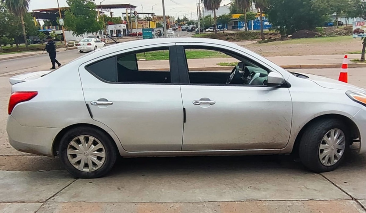 Detienen a hombre en Culiacán por circular en vehículo robado en Baja California