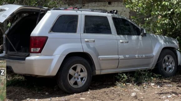 Aseguran Jeep blindada, con ponchallantas y placas falsas en Culiacán