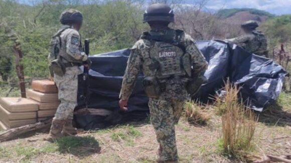 Aseguran militares más de 400 kilos de mariguana empaquetada en Badiraguato