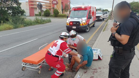 Sujeto resulta lesionado tras ser atropellado al sur de Mazatlán
