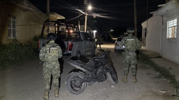 Aseguran moto robada y droga en operativos en Mazatlán