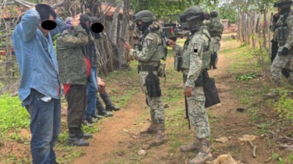 Grupo Interinstitucional detiene a cinco civiles y asegura armamento tras agresión en Concordia