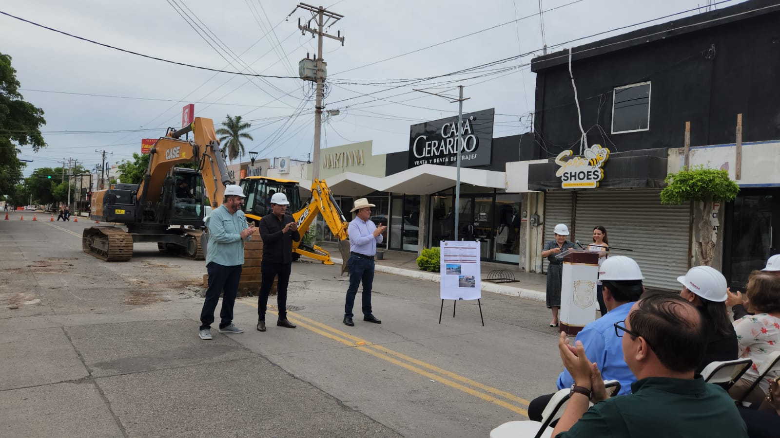 Banderazo de arranque de rehabilitación de la calle Cuauhtémoc en Guasave