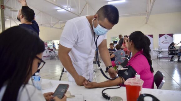 Ayuntamiento de Ahome y GPO, llevan Brigada Médica y de Servicios a La Florida este jueves 10 de julio