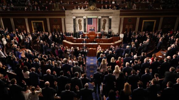 Trump logra victoria en el Congreso con su ‘gran y hermoso’ plan fiscal