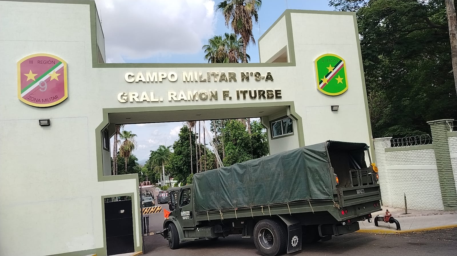 Arriban 300 elementos del Ejército Mexicano a Sinaloa