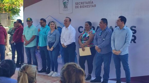 Agradecen servicios de Caravana del Bienestar en El Colorado, pero piden atención al problema del drenaje