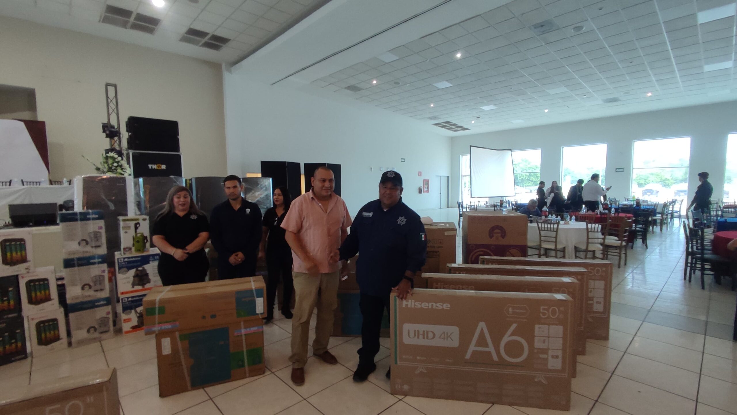 Celebran en Ahome a policías municipales