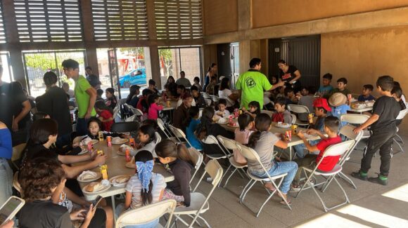 Gobierno de Mazatlán ha brindado más de 30 mil platillos gratuitos a familias vulnerables