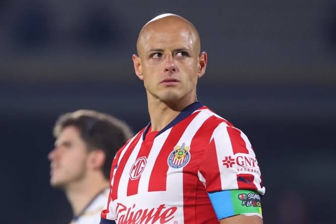 "Promovemos entornos seguros e inclusivos": Chivas se pronuncia por videos polémicos de 'Chicharito' Hernández