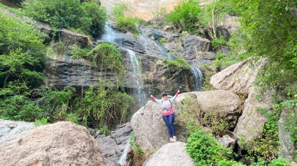 Cholugos de Choix llaman a visitar la cascada de El Salto, pero con cuidado