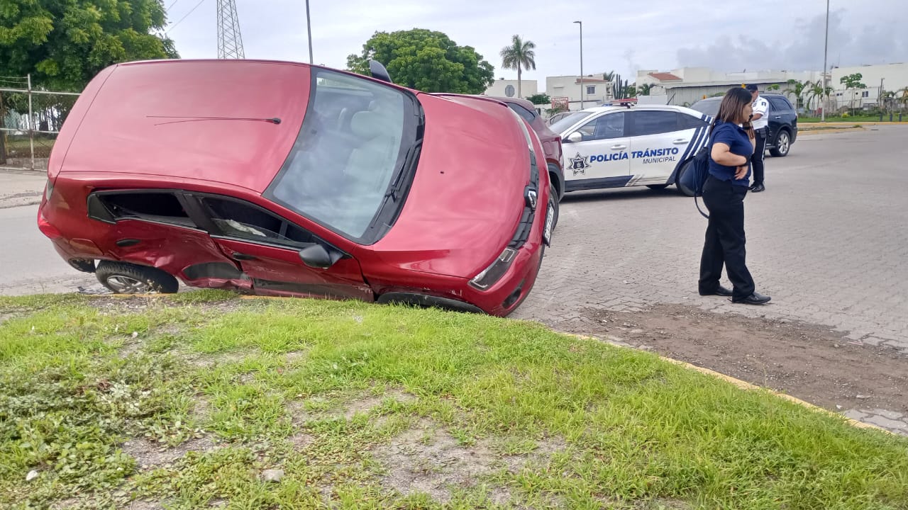 choque de autos en mazatlan