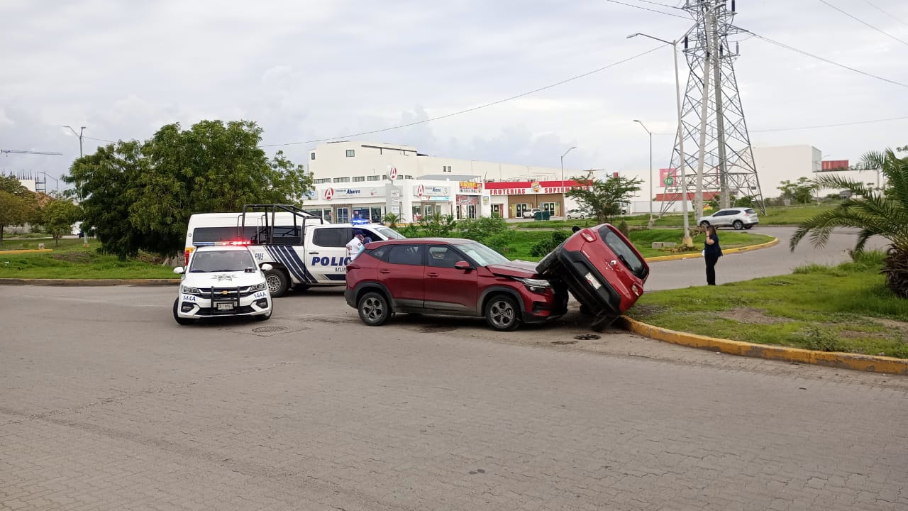 choque de autos en mazatlan
