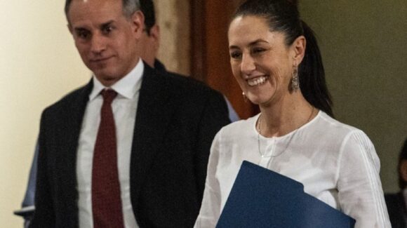 ‘Todo mundo tiene errores’, defiende Claudia Sheinbaum a Hugo López-Gatell