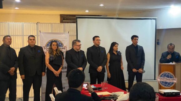 Rinden protesta líderes fundadores del primer Comité Ejecutivo de Toastmasters en Guasave
