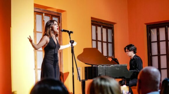 ‘Romance en el Puerto’: Una noche de amor, música y solidaridad que conmovió Mazatlán