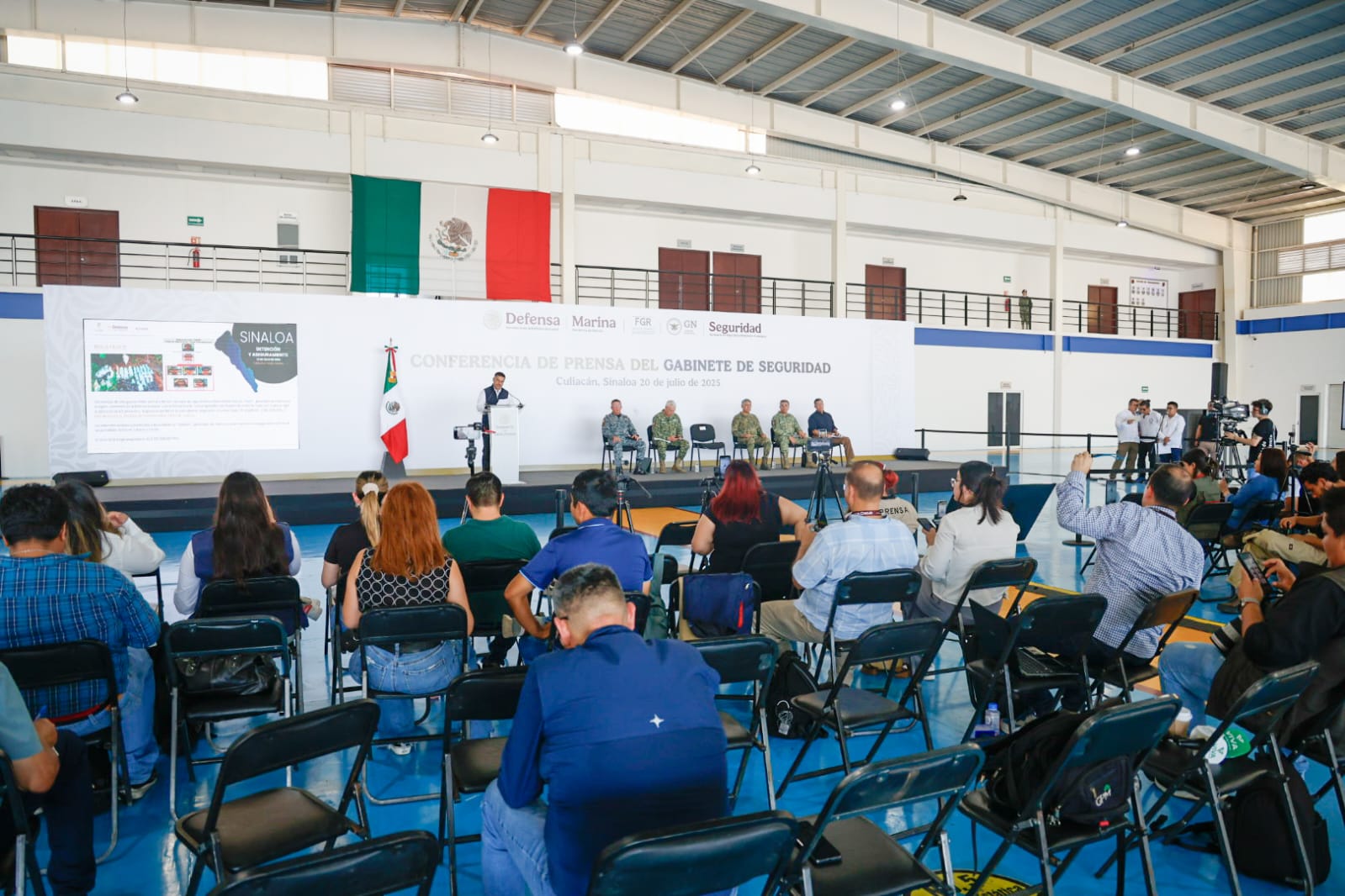 conferencia de prensa del gabinete de seguridad