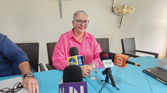 Coparmex Guasave recibe a diputada Graciela Domínguez; socializa reformas legislativas