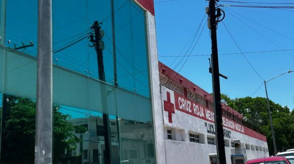Refuerza Cruz Roja Mazatlán seguridad con GPS y apoyo policial tras asesinato de socorrista en Navolato