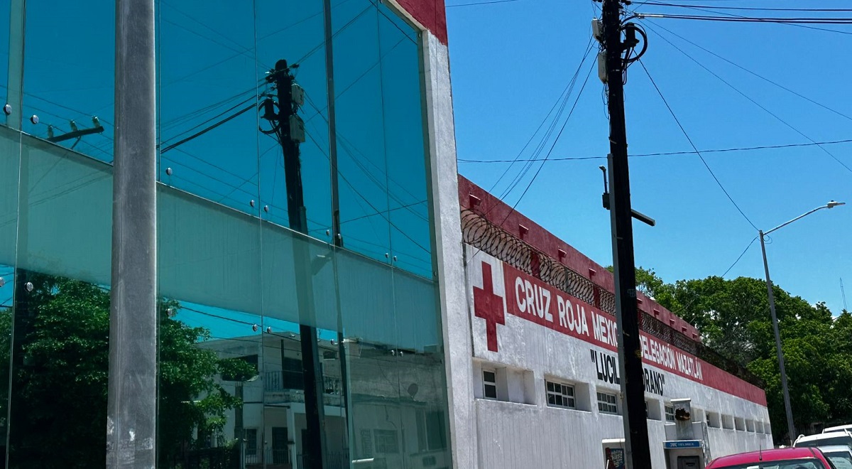Refuerza Cruz Roja Mazatlán seguridad con GPS y apoyo policial tras asesinato de socorrista en Navolato