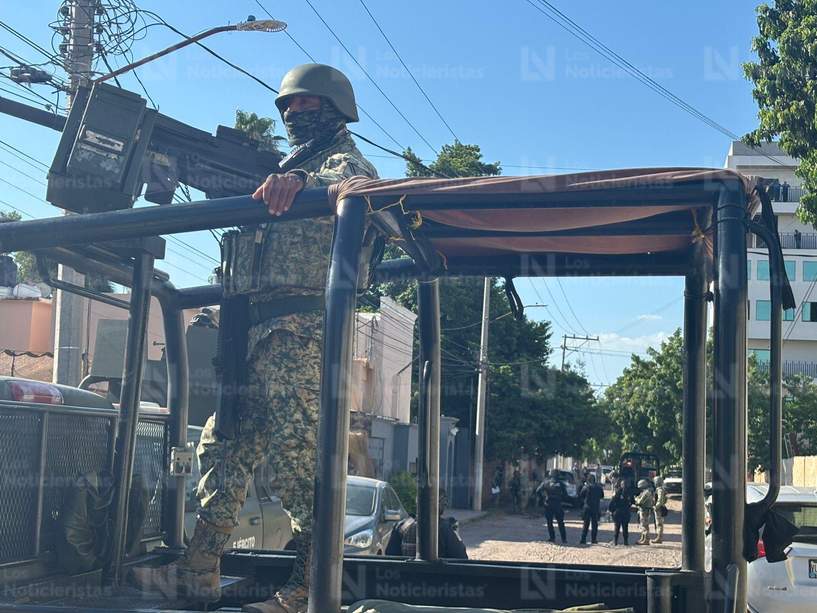Encintado del rostro y con las manos atadas hallan asesinado a un hombre en la Gabriel Leyva de Culiacán