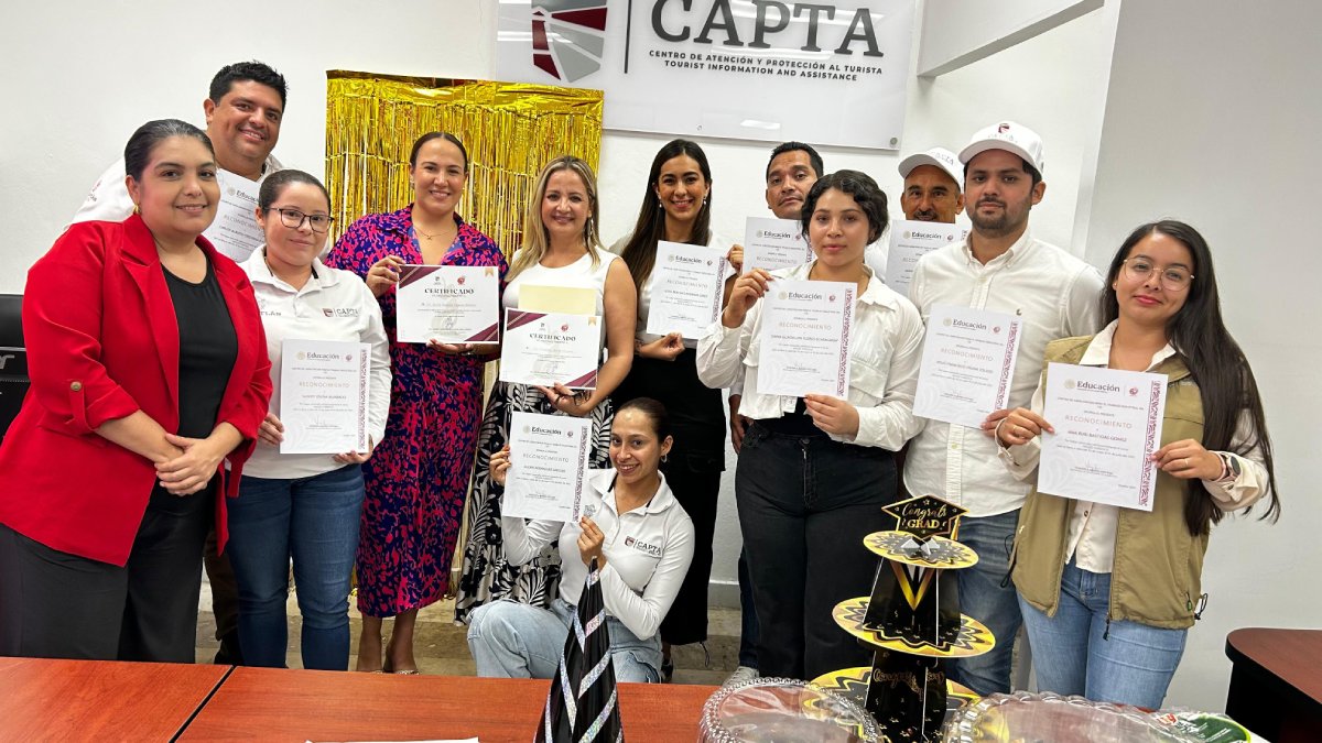 Personal de Capta Mazatlán concluye con su curso de inglés