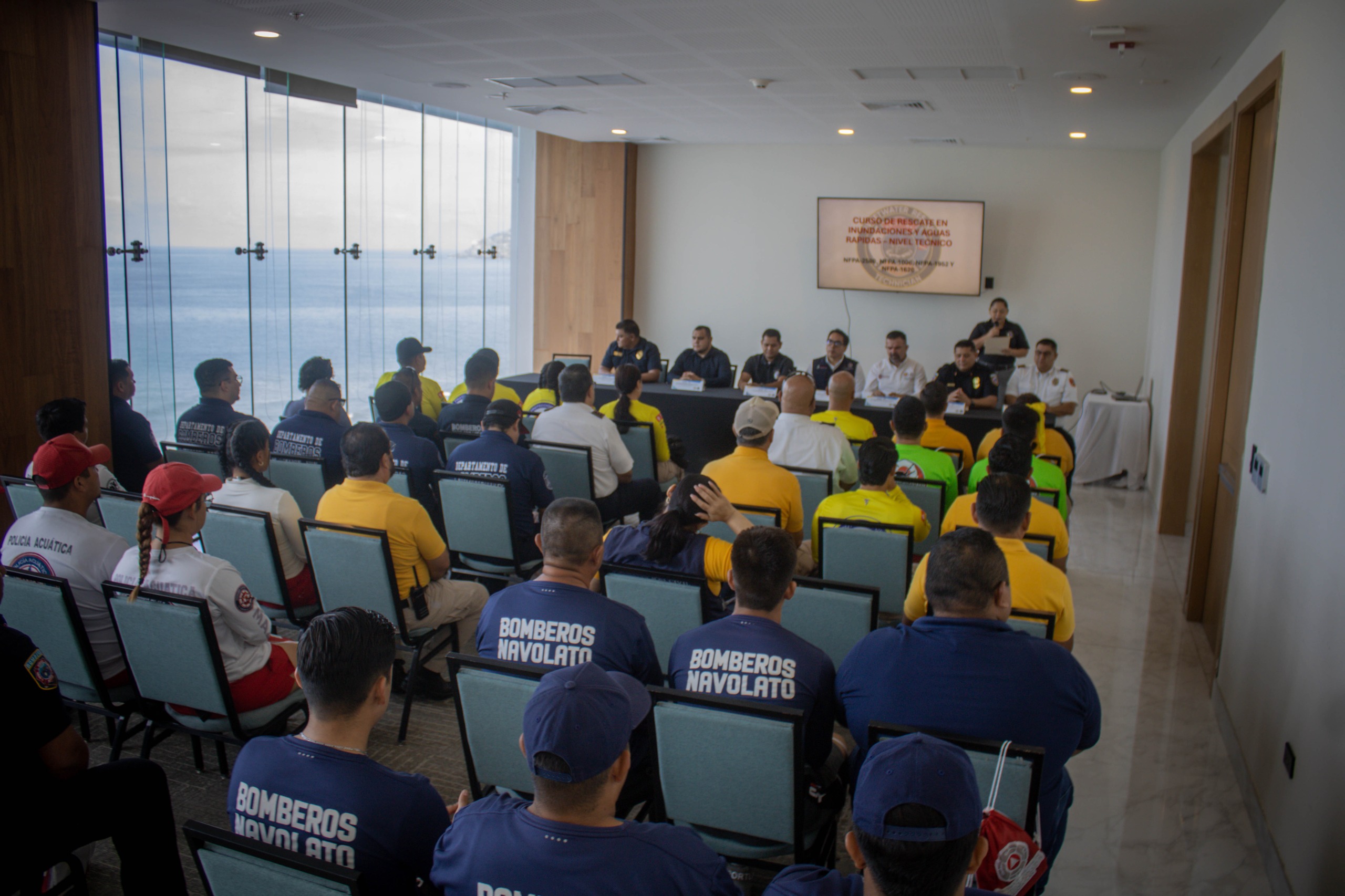 Capacitan a cuerpos de rescate para actuar en situaciones de riesgo
