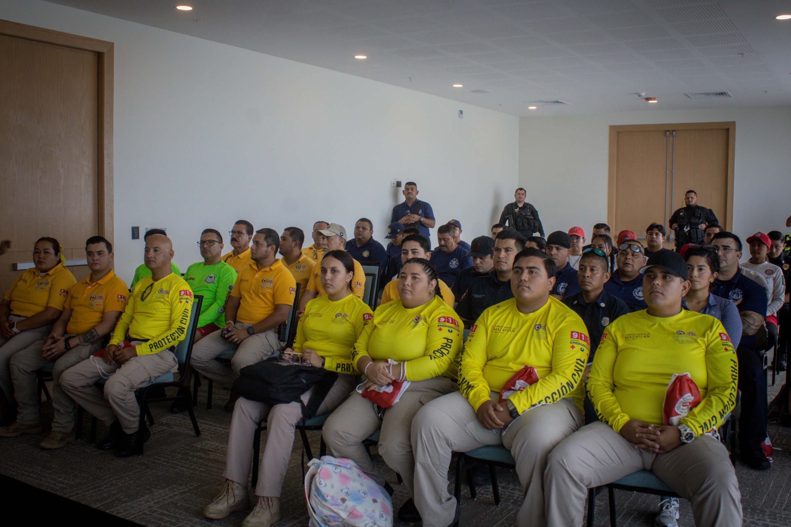 Capacitan a cuerpos de rescate para actuar en situaciones de riesgo