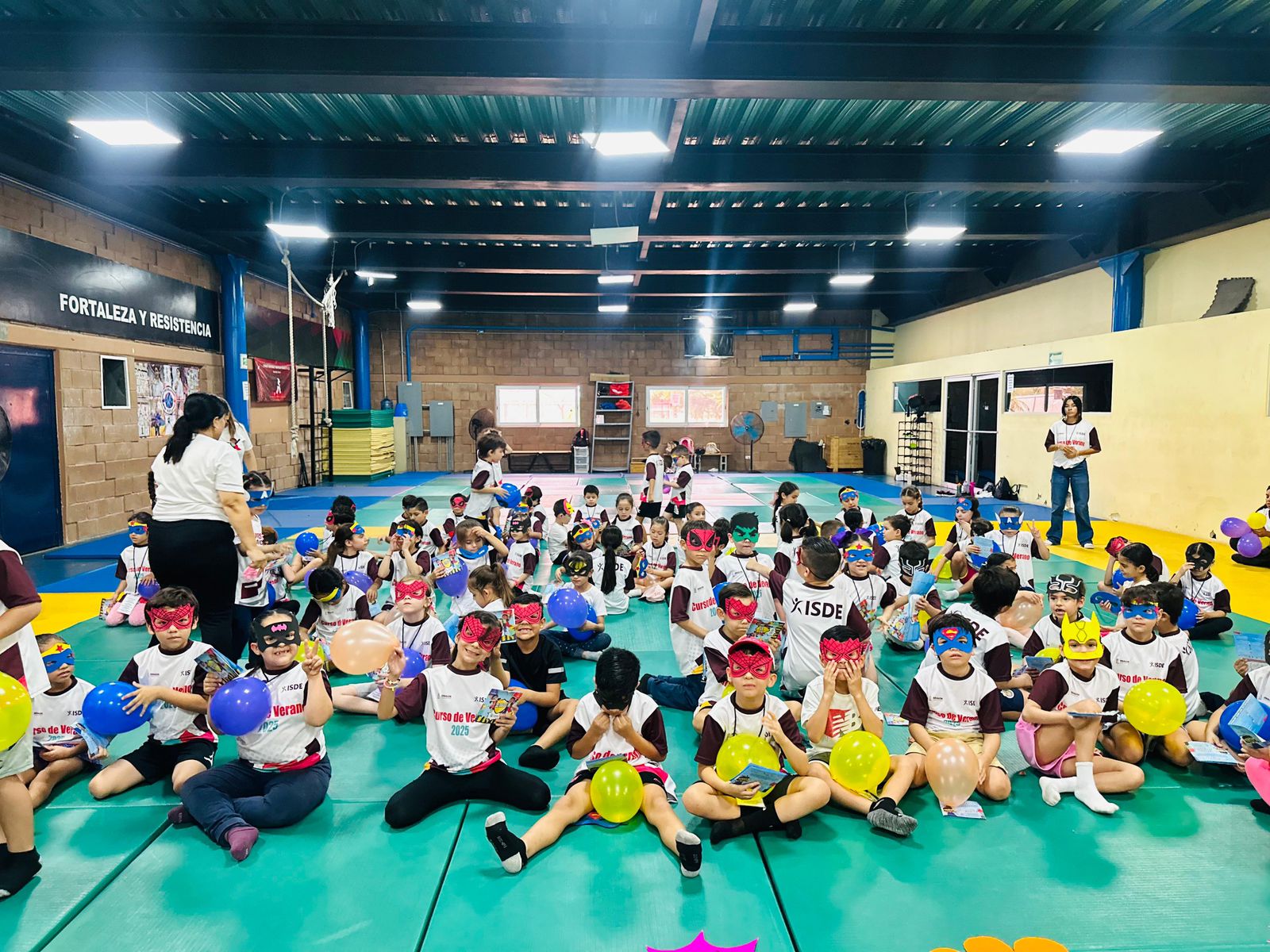 Más de 400 niños, niñas y adolescentes sinaloenses refuerzan sus derechos en curso de verano: Sipinna
