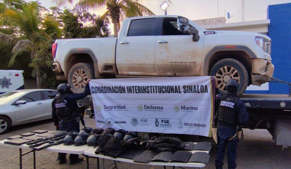 Decomisan armas, cartuchos y equipo táctico en Caminaguato