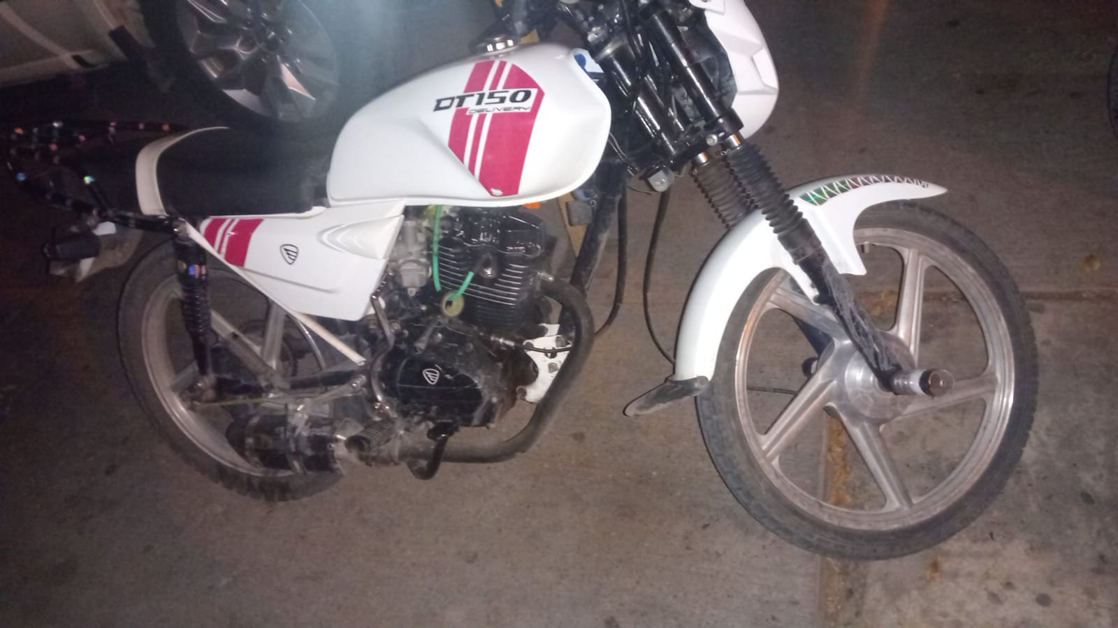 Motocicleta decomisada a Los Macheteros, en Ahome