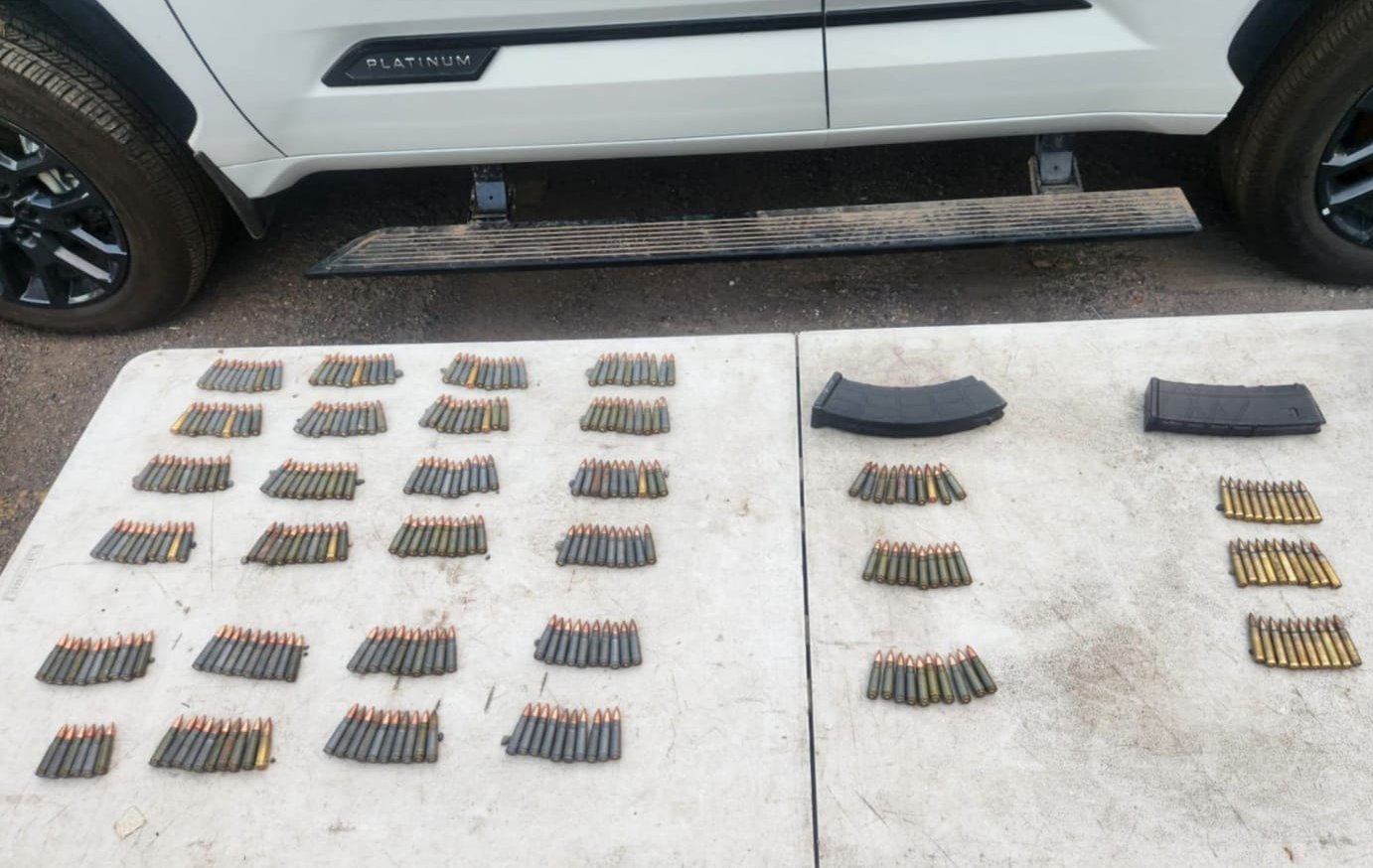 Cartuchos y cargadores para arma de fuego