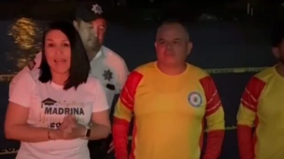 Tras camioneta arrastrada por el río Choix, delimitan paso por El Vado
