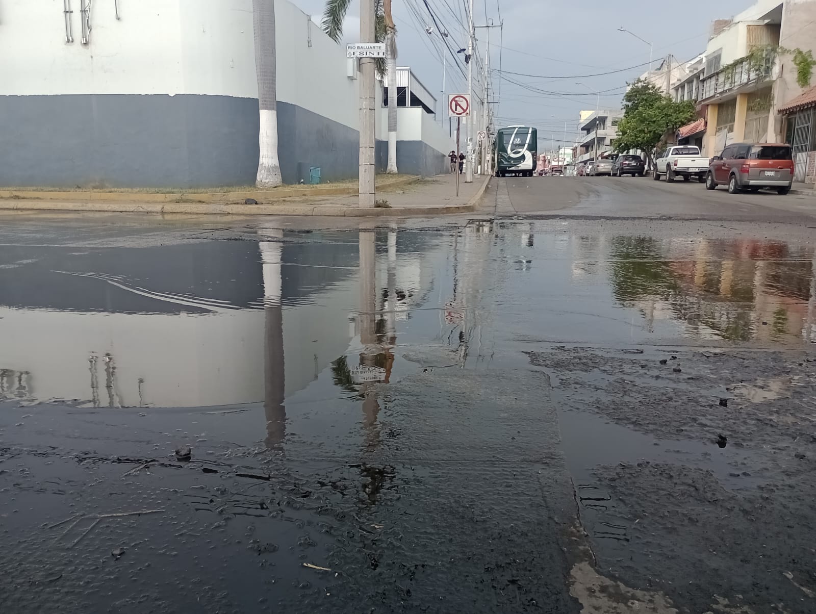 Derrame de aguas negras en Palos Prietos, Mazatlán