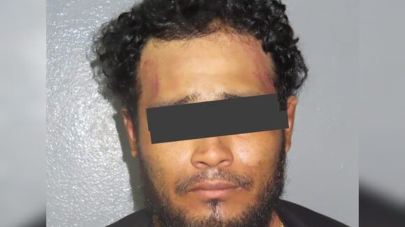 Detienen a presunto asaltante en Mazatlán; Policía recupera arma y dinero robado