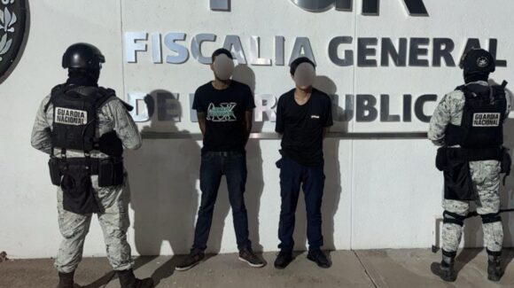 Dos detenidos, un arma y un vehículo robado el resultado de un operativo en la Obrero Campesina, en Culiacán