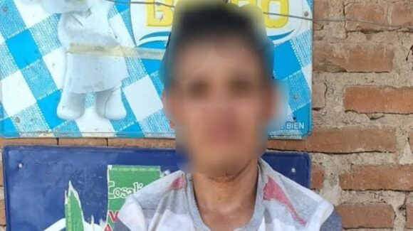 Tenía orden de aprehensión y circulaba en una moto robada; detienen a sujeto en Culiacán
