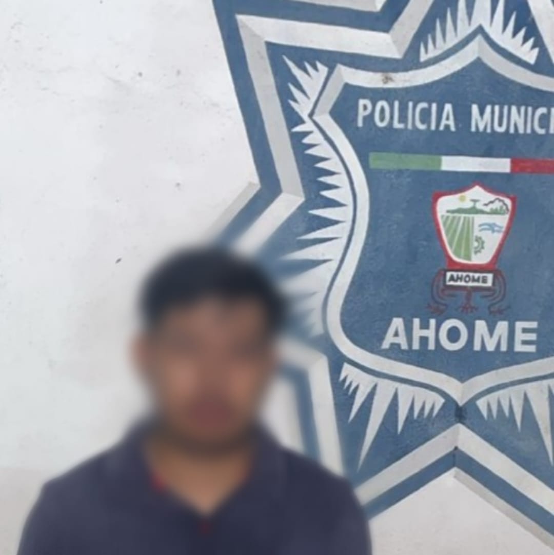 Detienen a hombres por robo de motocicleta en Ahome