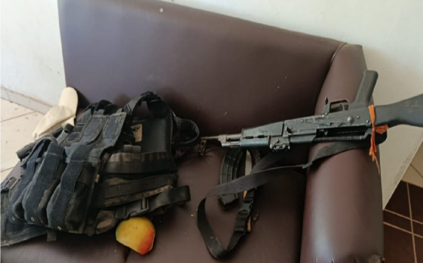 Dos detenidos y arsenal asegurado tras enfrentamiento en Mazatlán