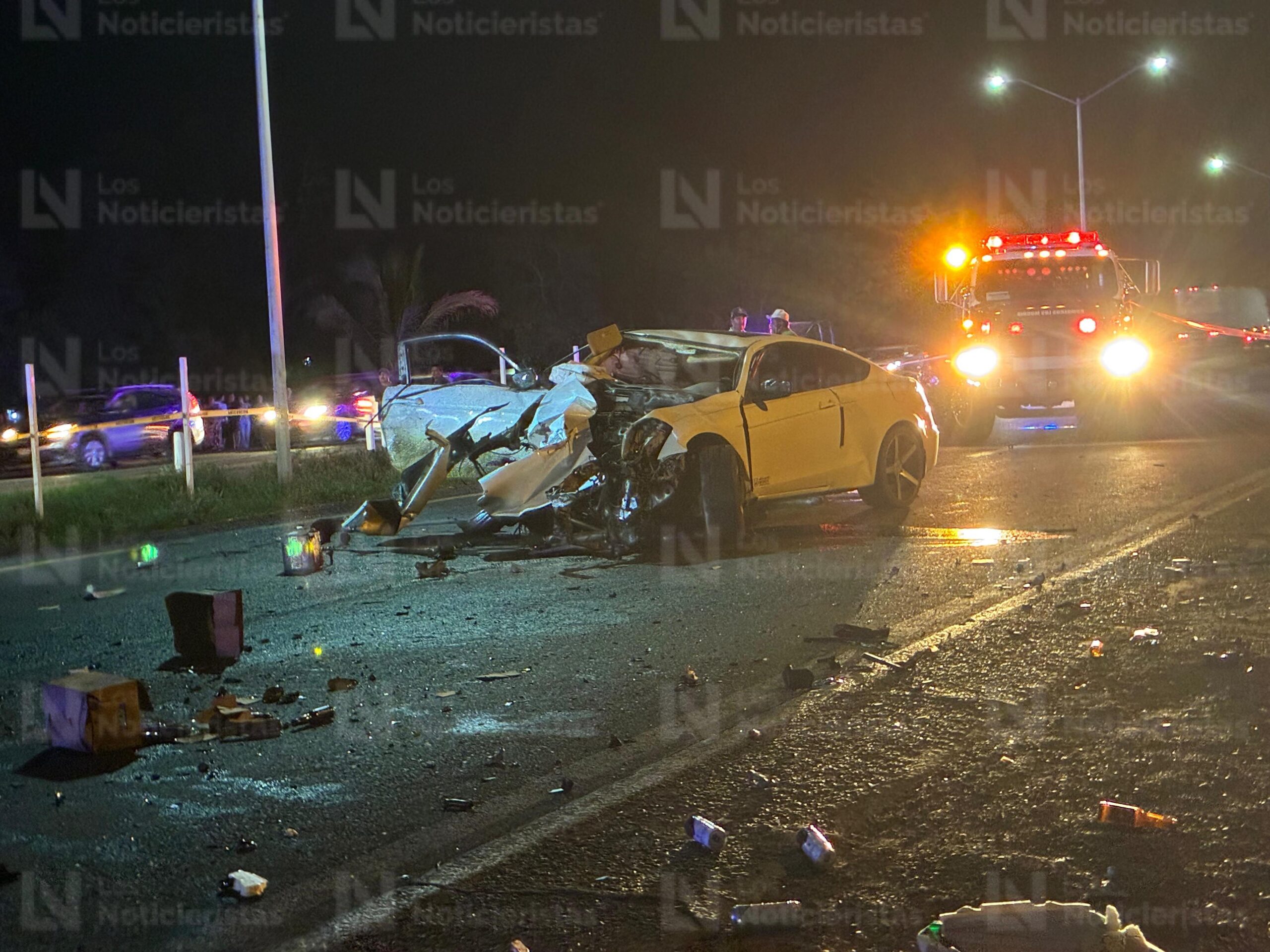 Dos personas sin vida tras fatal accidente sobre la carretera México 15, en Ahome