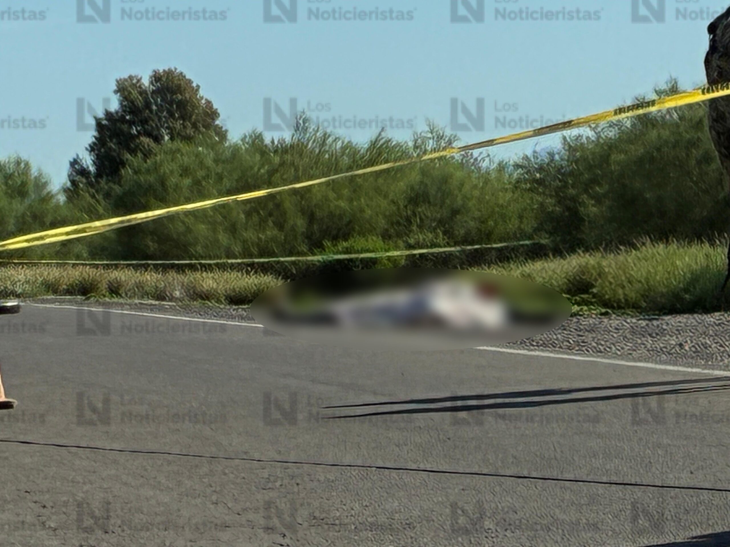 Localizan 4 hombres sin vida sobre la México 15 en Ahome