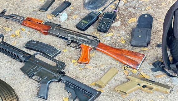 En Navolato y Culiacán, Ejército y Marina aseguran armamento y vehículos