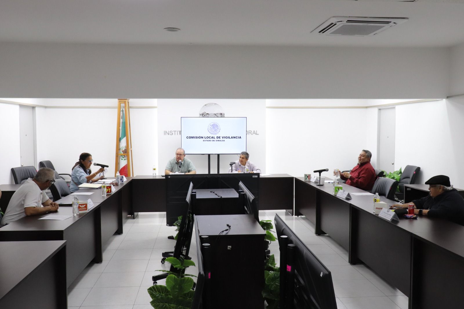 El INE destruye credenciales para vota en Sinaloa