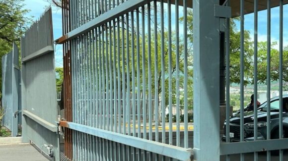 ¡Se hizo pasar por comprador! Sujeto roba camioneta en La Primavera, Culiacán y es detenido