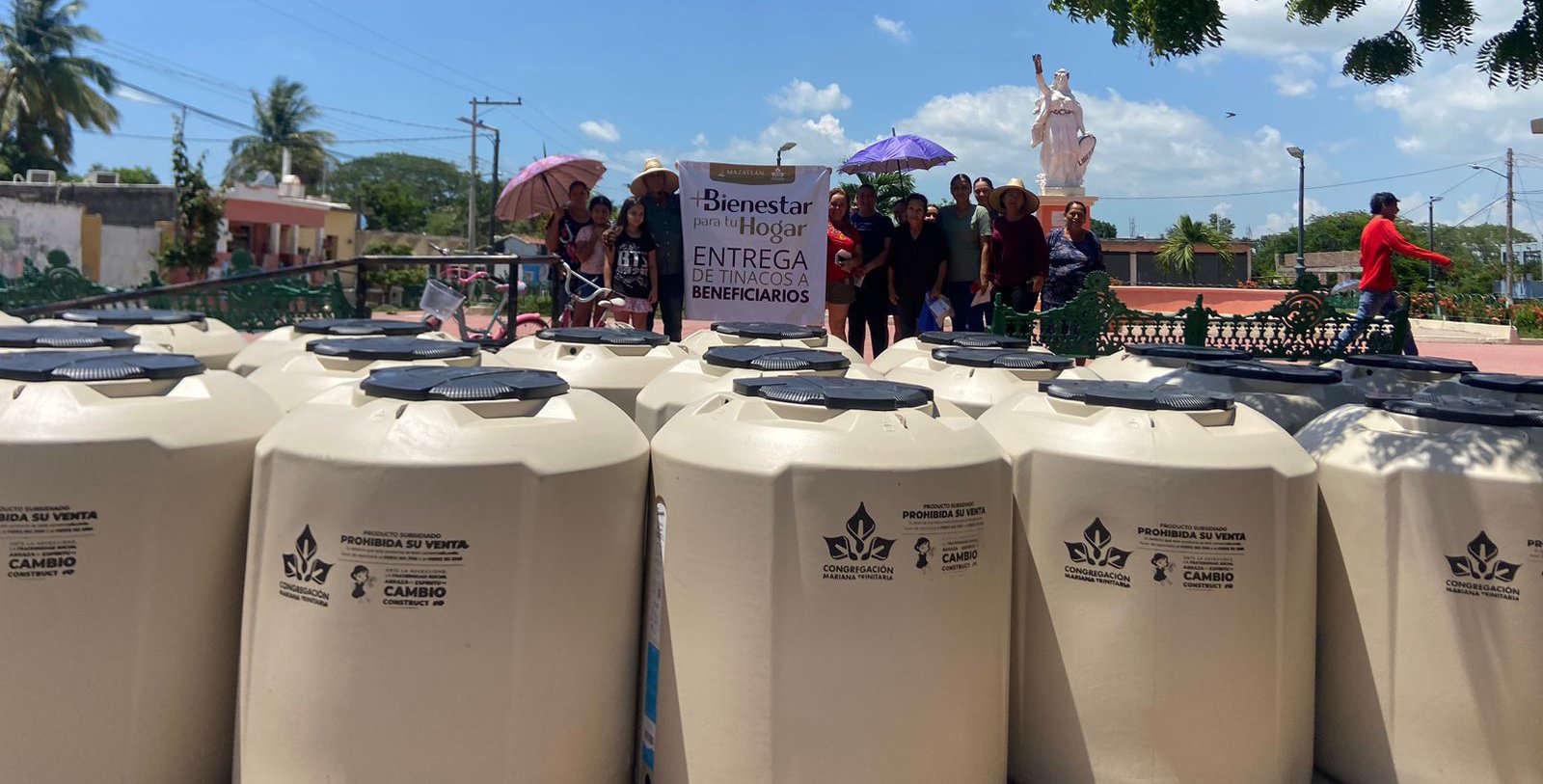 entrega de tinacos en mazatlan