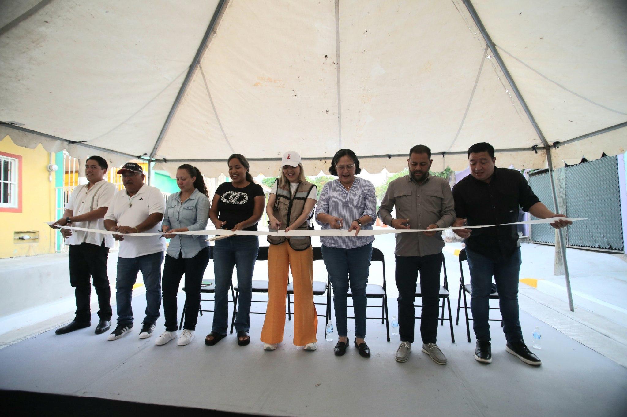 Entregan pavimentación en colonia Valles del Ejido, en Mazatlán