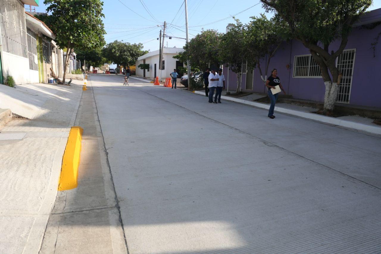 Entregan pavimentación en colonia Valles del Ejido, en Mazatlán