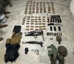 Ejército detiene a un civil y asegura armamento, además de equipo táctico en Cosalá
